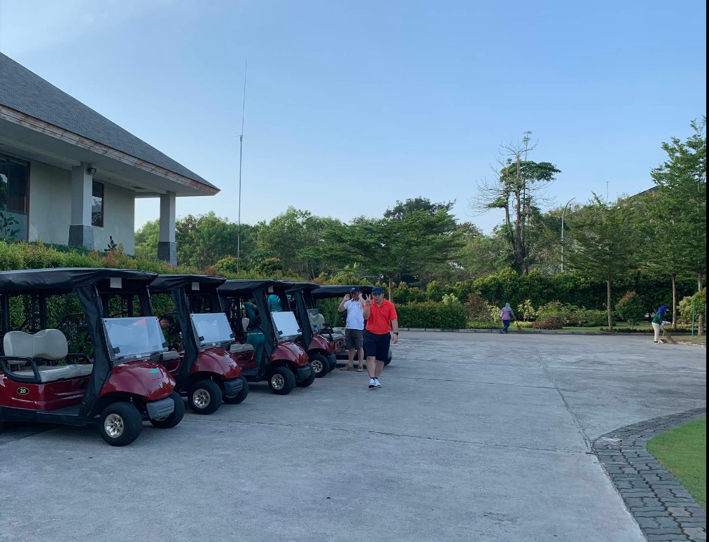 Padang Golf Sukajadi
