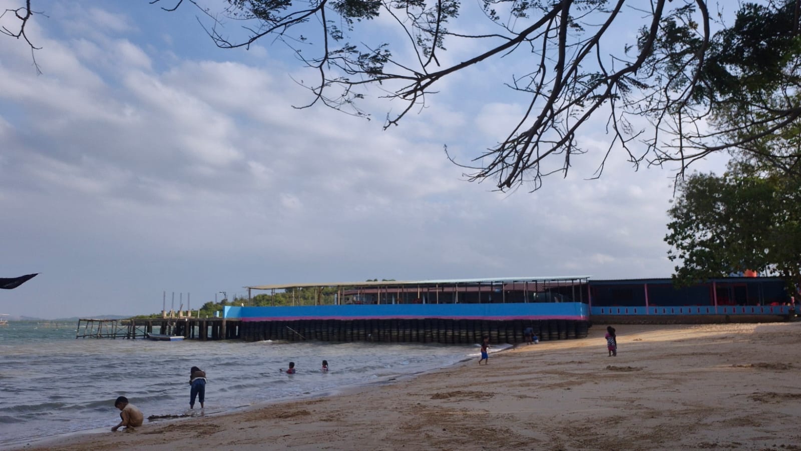 Tanjung Piayu Beach