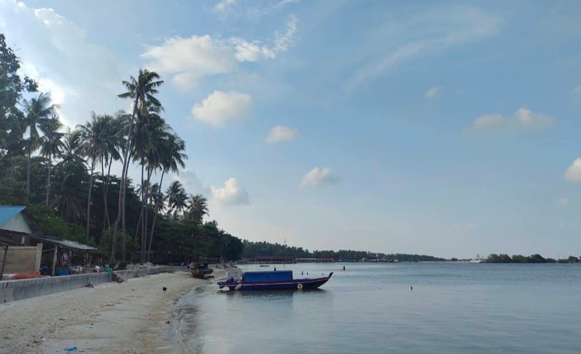 Melayu Batu Besar Beach