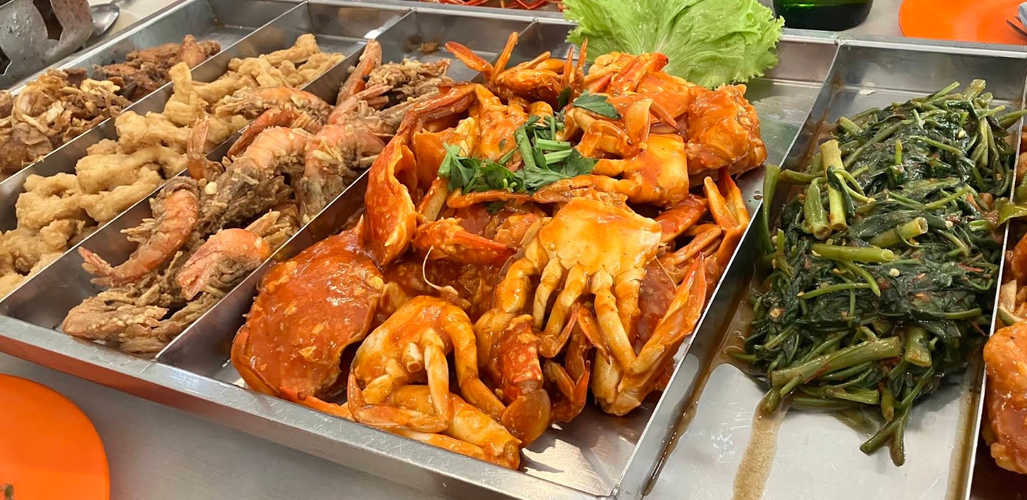 Love Seafood Batam Centre restaurant